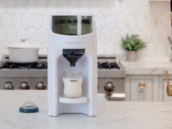 Baby Brezza Formula Pro advanced All White - přístroj na přípravu mléka